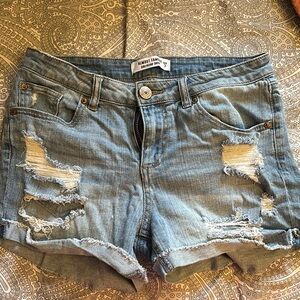Almost Famous Women's Blue Denim Shorts